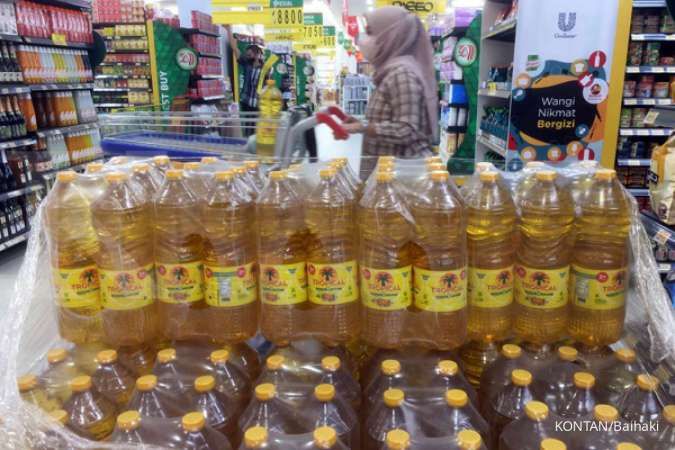 Anggota Komisi VII DPR RI, Mulyanto, minta Menteri Perindustrian (Menperin), Agus Gumiwang Kartasasmita, tidak tutup mata terhadap Industri yang mengekspor minyak goreng (migor) ilegal.