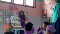 Salah satu bentuk kegiatan literasi sekolah. (Sumber: RRI)