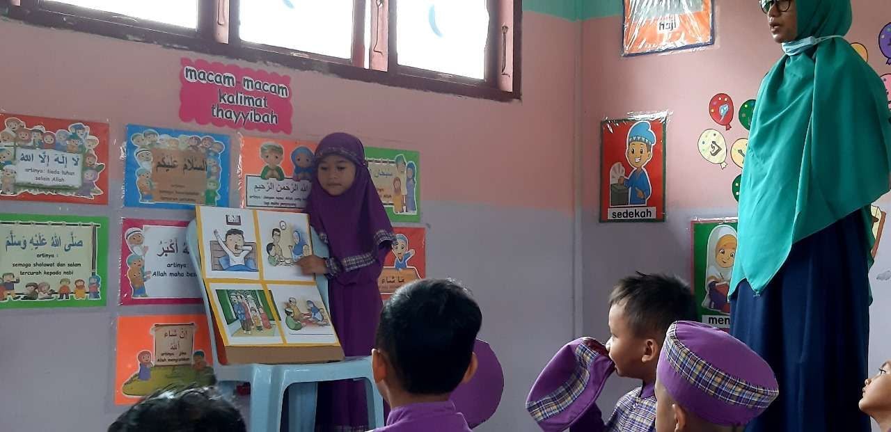Salah satu bentuk kegiatan literasi sekolah. (Sumber: RRI)