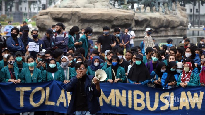 Aksi mahasiswa menyampaikan aspirasi ke DPR RI - Dok Tribunnews.com