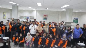 Peserta pelatihan melakukan foto bersama usai mengikuti kegiatan.