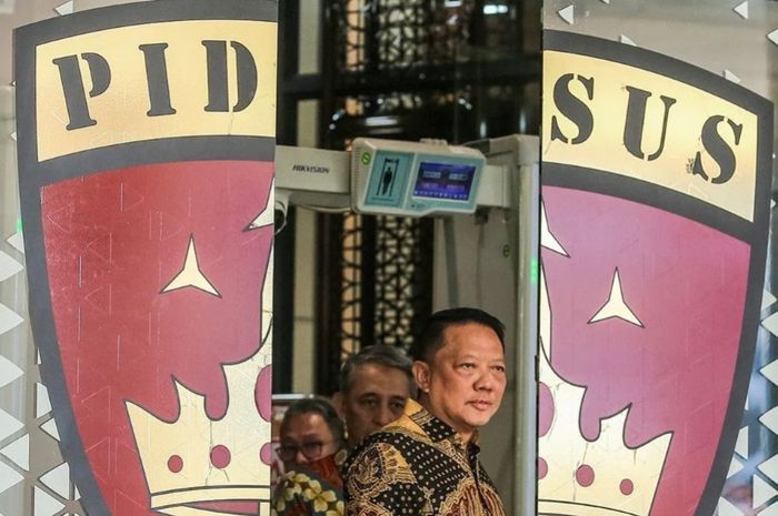 Febrie Adriansyah beberapa saat sebelum memberikan keterangan kepada media (Foto NTV News dot ID)